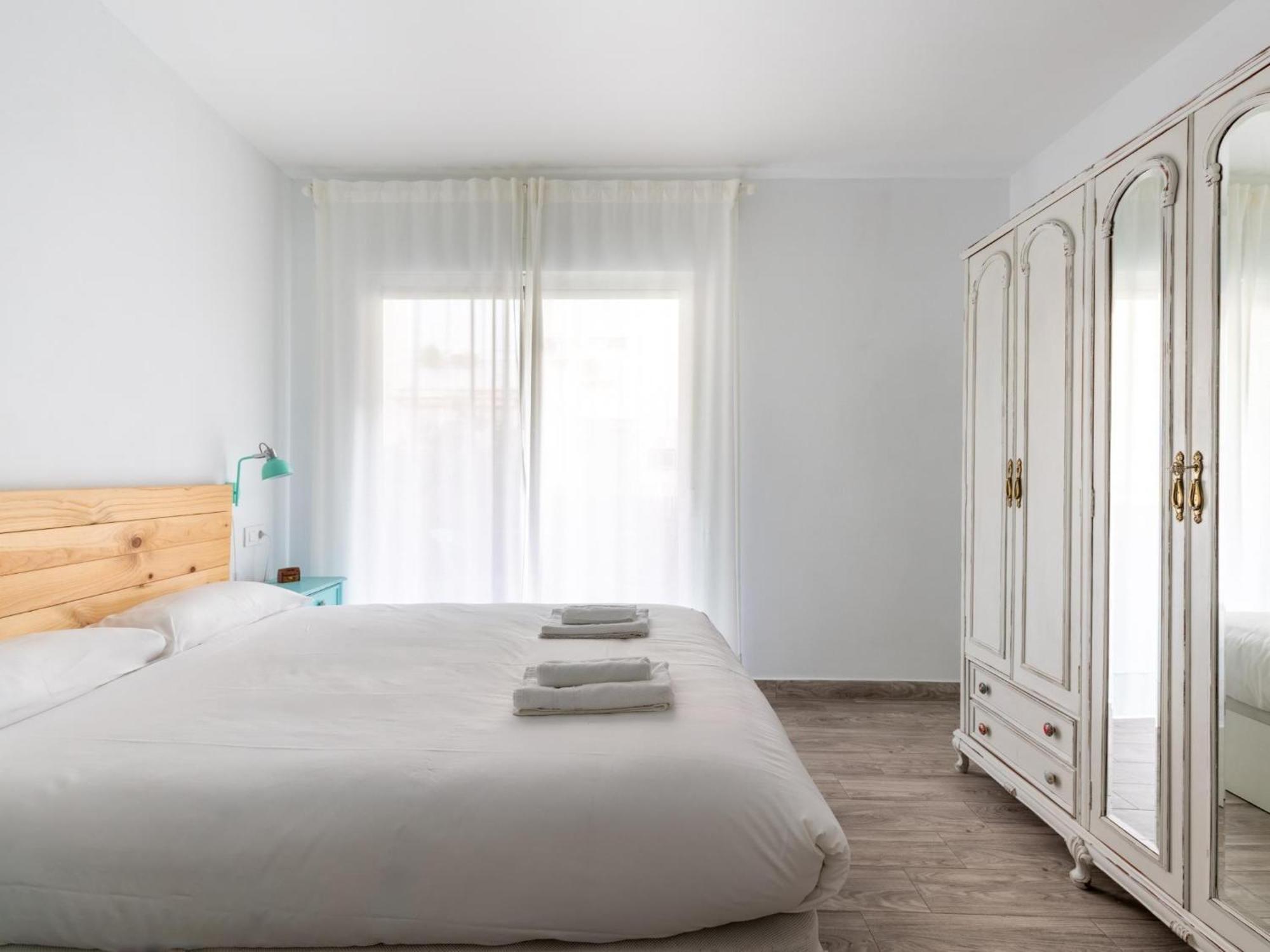 Holi-Rent Padre Isla Appartement Sevilla Buitenkant foto